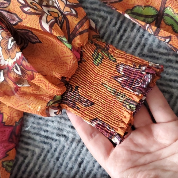 Flying tomato blouse - Picture 4 of 11